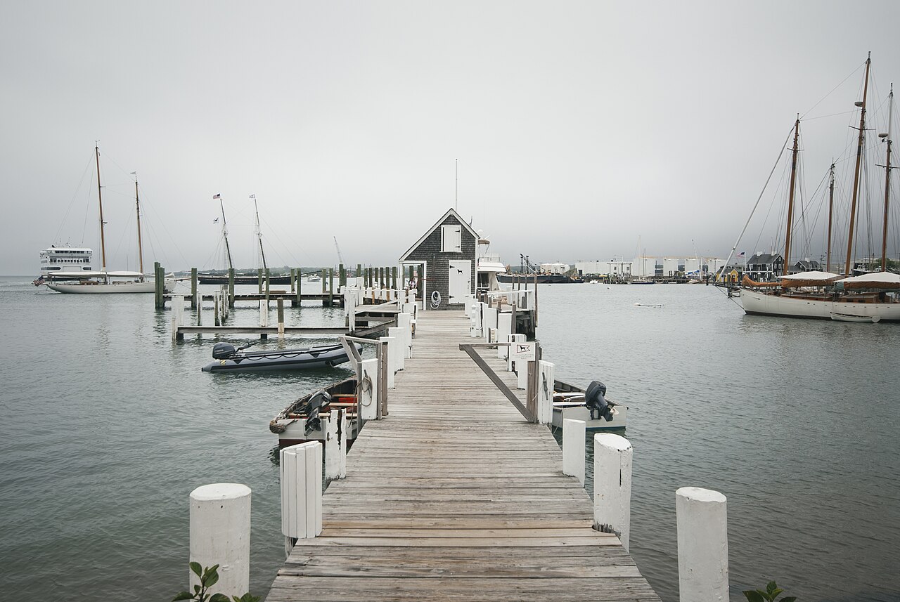 Tisbury — professional movers serving Tisbury and surrounding areas