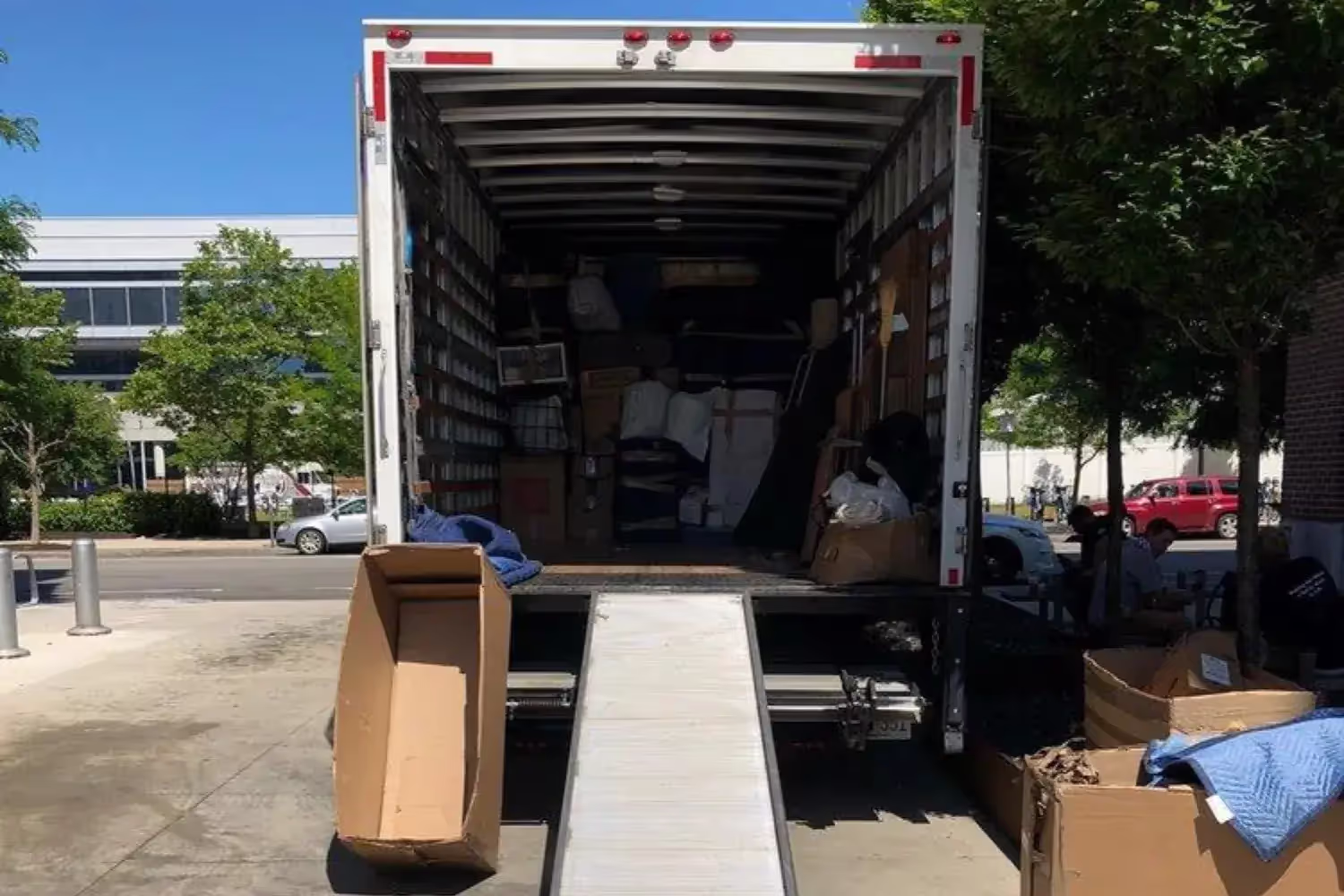 Boston Best Rate Movers — unloading help boston